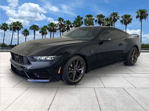 New 2025 Ford Mustang Dark Horse image 4