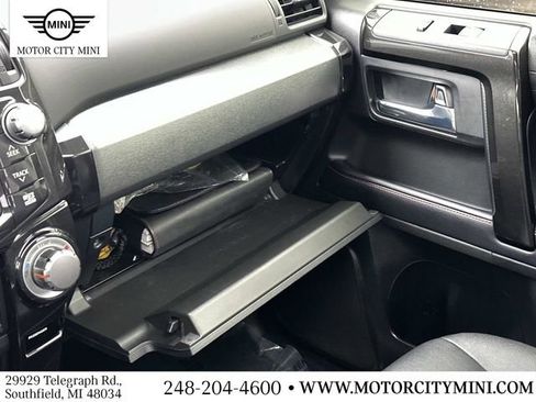 Used 2018 Toyota 4Runner TRD Off-Road Premium w/ TRD Performance Package image 35