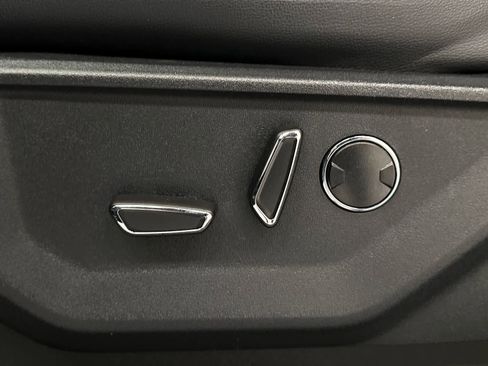 Used 2024 Ford F150 Lightning Pro image 12