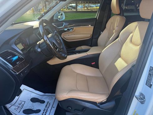 Used 2016 Volvo XC90 T6 Momentum w/ Protection Package Plus image 11