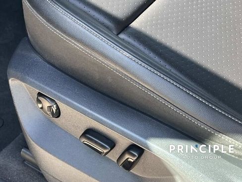 Used 2018 Volkswagen Atlas SE image 17