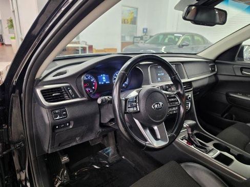 Used 2019 Kia Optima S FWD image 7