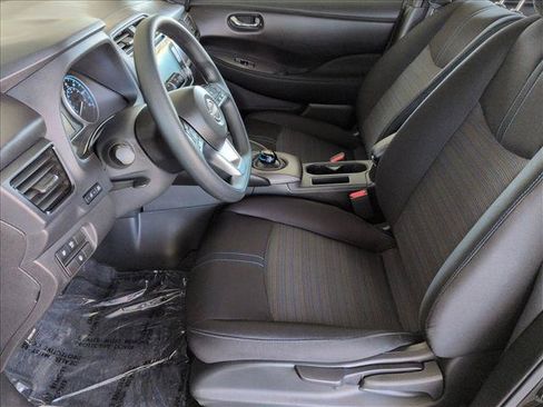 Used 2025 Nissan Leaf S FWD image 15