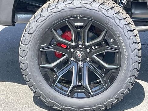 New 2026 Ford F150 Lariat w/ Equipment Group 502A High image 38