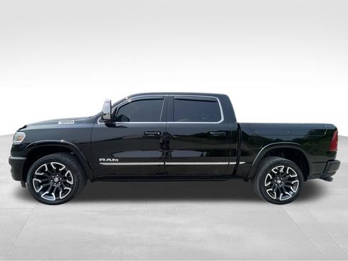 Used 2025 RAM 1500 Limited AWD/4WD image 17