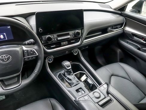 Certified 2026 Toyota Grand Highlander XLE image 14