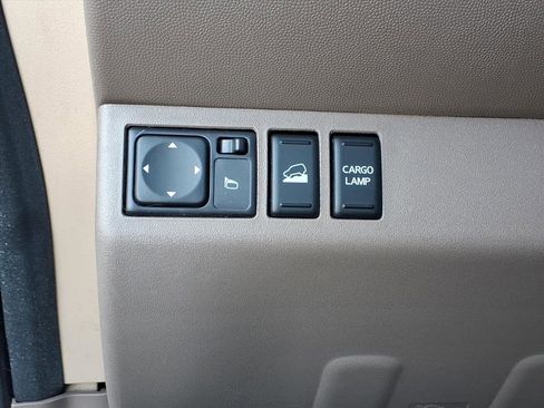 Used 2016 Nissan Frontier SL w/ Moonroof Package image 16