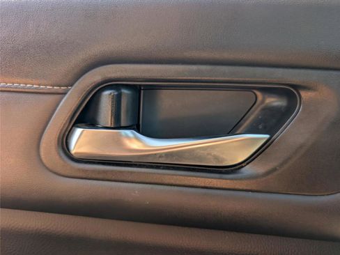 Used 2022 Nissan Pathfinder SL w/ SL Black Package image 27