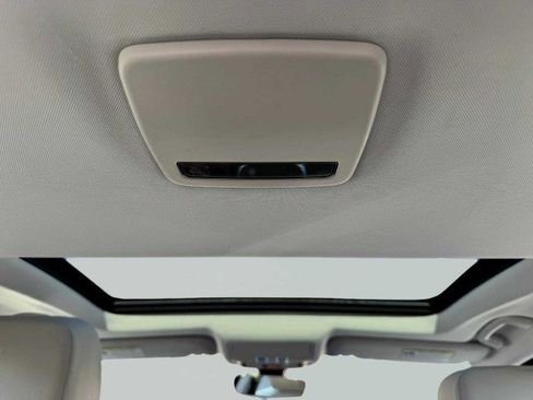 Used 2019 Jaguar XE Premium image 40