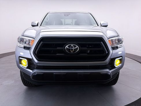 Used 2023 Toyota Tacoma SR w/ SR Convenience Package RWD image 2