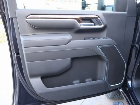 New 2026 GMC Sierra 2500 SLE image 24