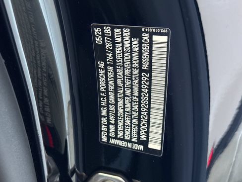 Certified 2025 Porsche 911 Carrera S RWD image 30