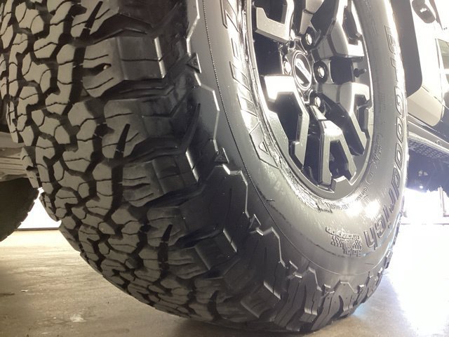 Used 2025 Ford Bronco Raptor w/ Interior Carbon Fiber Pack AWD/4WD image 30