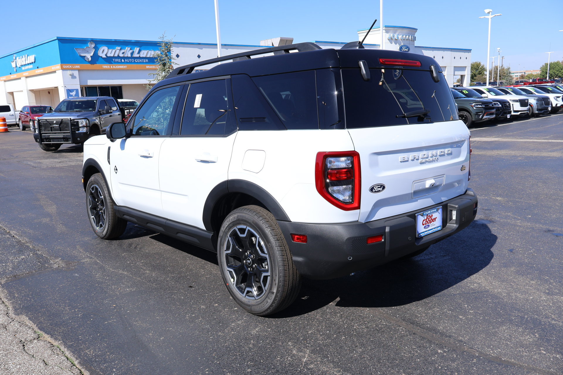 New 2026 Ford Bronco Sport Outer Banks w/ Outer Banks Tech Package+ AWD/4WD image 23