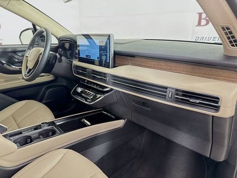 Certified 2025 Lincoln Corsair Grand Touring w/ Equipment Group 301A image 34