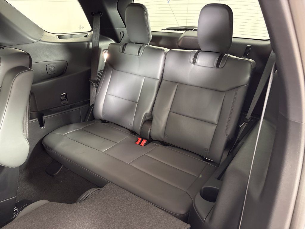 New 2027 Ford Explorer Active w/ Active Comfort Package RWD image 31