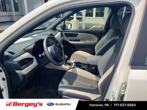 Certified 2025 Subaru Forester AWD/4WD image 9