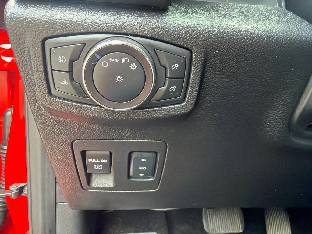 Used 2018 Ford F150 XLT w/ Equipment Group 302A Luxury AWD/4WD image 17