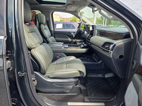 Used 2023 Lincoln Navigator Black Label image 6