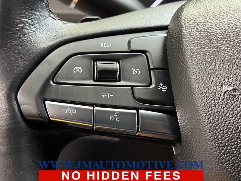 Used 2023 Cadillac XT4 Premium Luxury FWD image 37