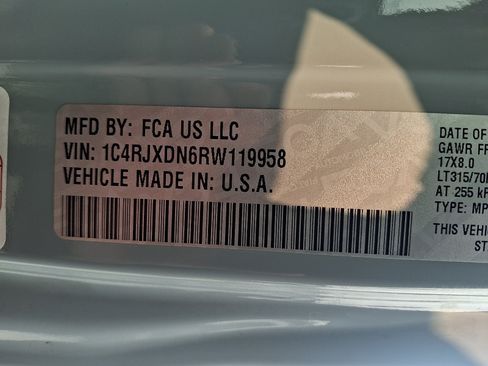 Used 2024 Jeep Wrangler Unlimited Sport AWD/4WD image 27