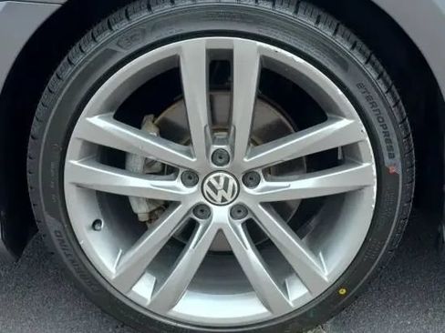 Used 2017 Volkswagen Passat 1.8T R-Line FWD image 46