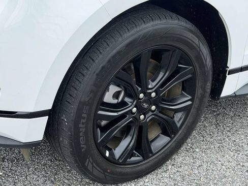 Used 2024 Ford Edge SE w/ Black Appearance Package AWD/4WD image 18