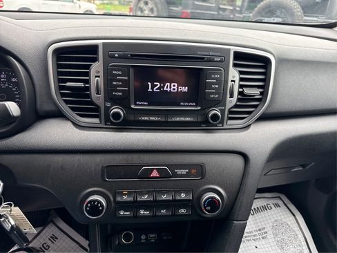 Used 2018 Kia Sportage LX FWD image 14