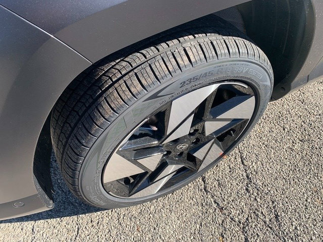 New 2027 Hyundai Kona Limited AWD/4WD image 10