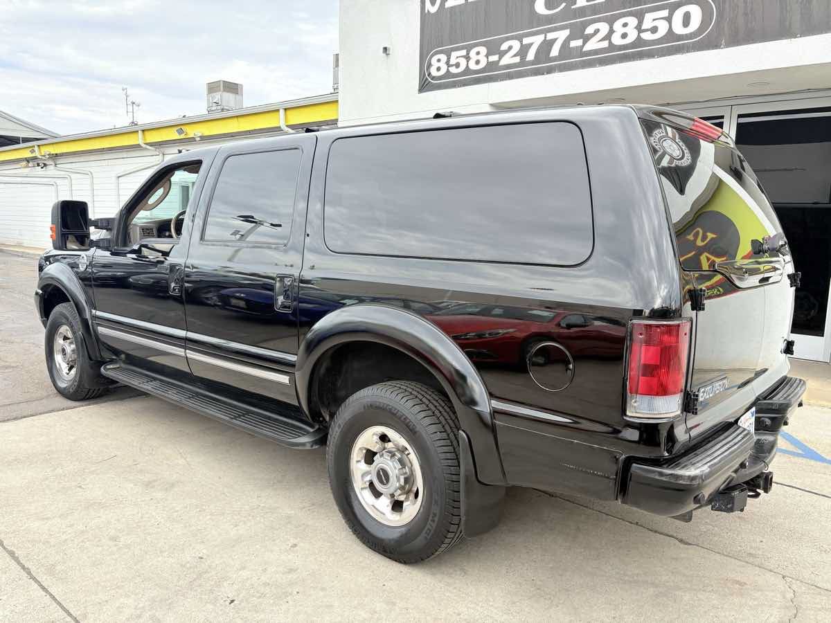 Used 2003 Ford Excursion Limited AWD/4WD image 3