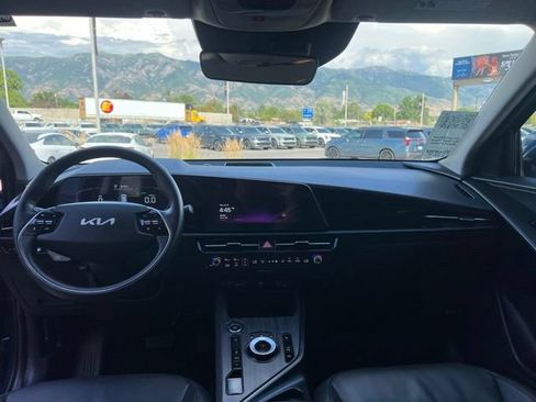Used 2023 Kia Niro EX w/ EX Cold Weather Package FWD image 19