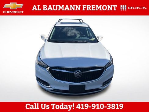 Used 2019 Buick Enclave Premium AWD/4WD image 2