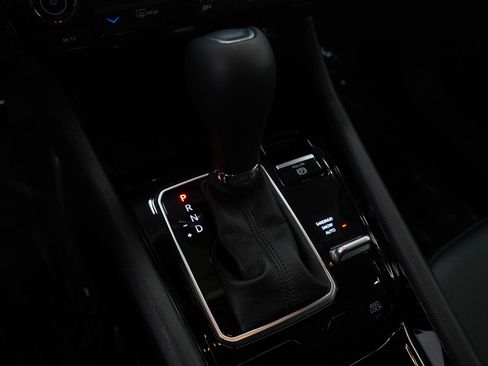 Used 2024 Jeep Compass Limited image 21