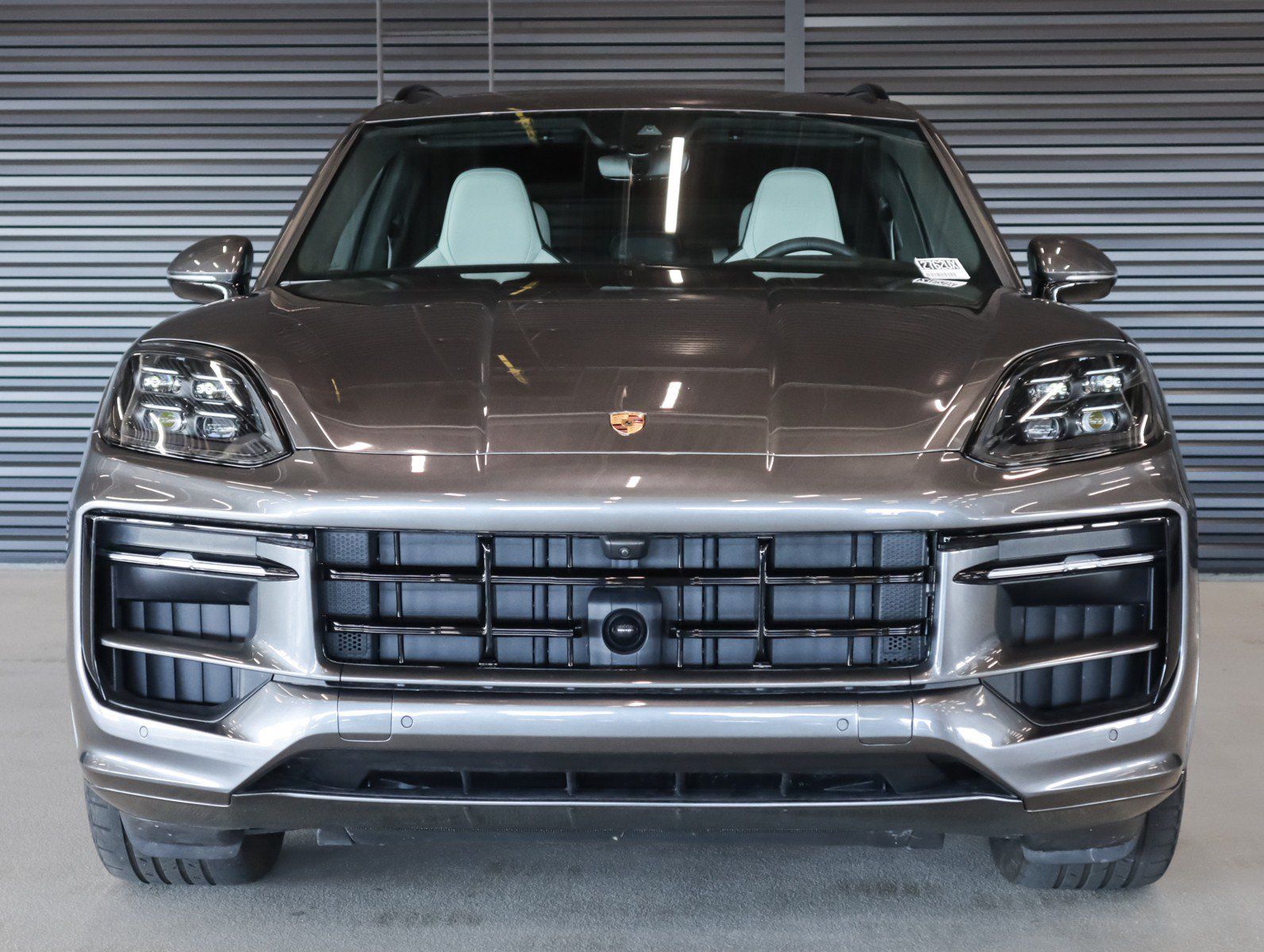 Certified 2025 Porsche Cayenne GTS AWD/4WD image 8