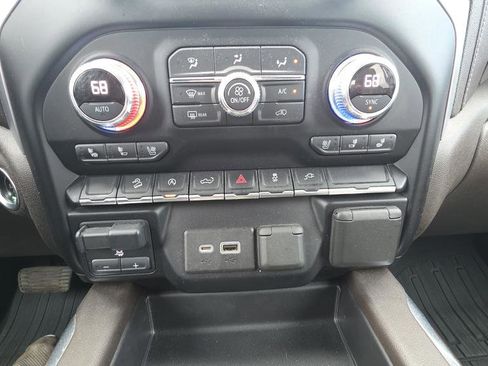 Used 2021 GMC Sierra 1500 SLT w/ SLT Convenience Package AWD/4WD image 29