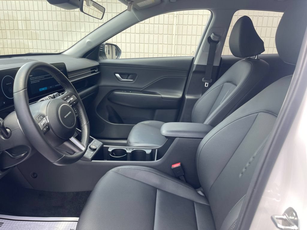 Used 2026 Hyundai Kona SEL Premium FWD image 10