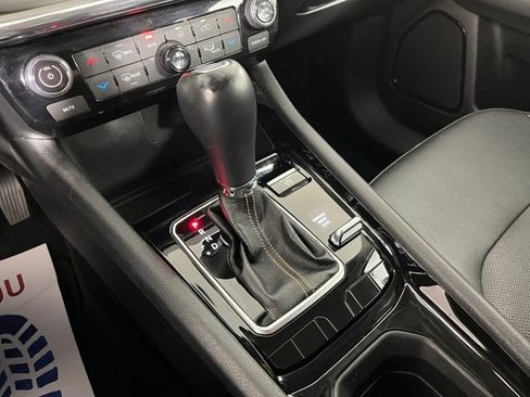 Used 2022 Jeep Compass Limited AWD/4WD image 35