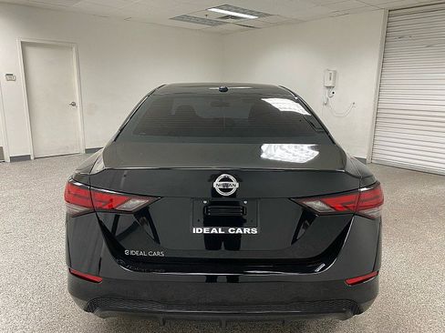 Used 2021 Nissan Sentra SV image 7