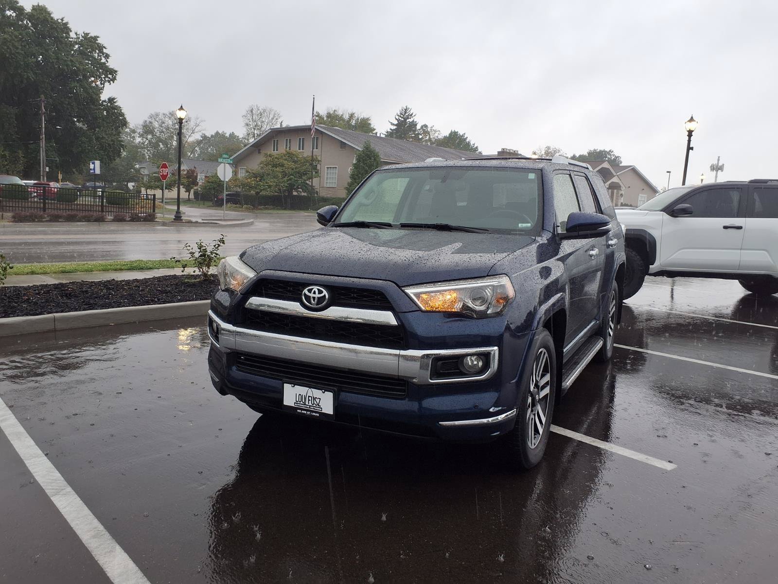 Used 2018 Toyota 4Runner Limited w/ Convenience Package AWD/4WD image 28