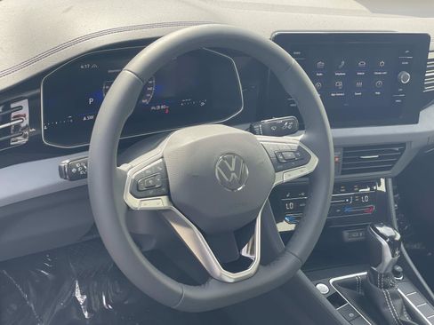 New 2026 Volkswagen Jetta SE FWD image 6