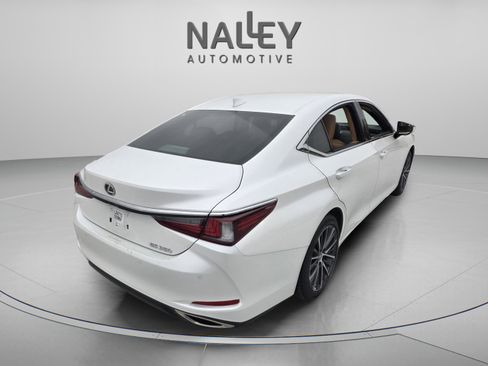 Used 2023 Lexus ES 350 w/ Premium Package image 5