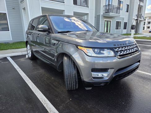 Used 2016 Land Rover Range Rover Sport HSE image 3