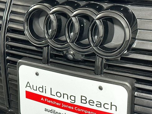 Used 2023 Audi e-tron Premium image 15