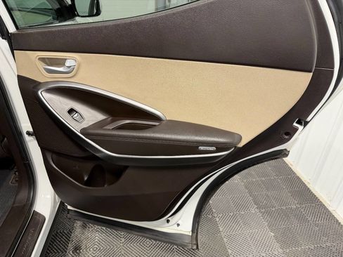 Used 2017 Hyundai Santa Fe Sport image 21