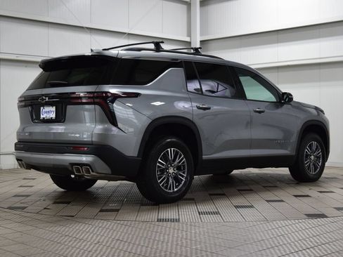 New 2026 Chevrolet Traverse LT w/ Driver Confidence Package AWD/4WD image 8