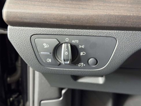 Used 2022 Audi Q5 2.0T Premium Plus image 19