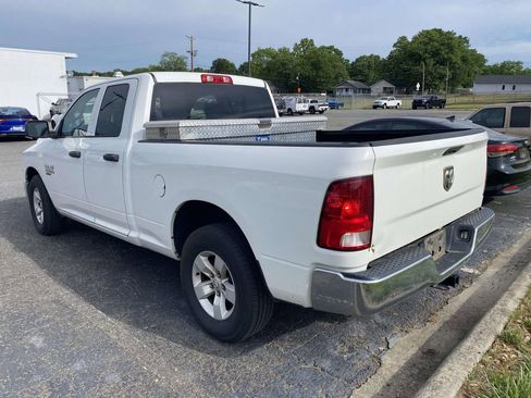 Used 2019 RAM 1500 Tradesman w/ Chrome Appearance Group RWD image 5