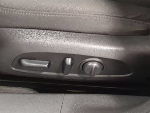 Used 2020 Chevrolet Malibu LT FWD image 21