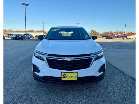 Used 2022 Chevrolet Equinox LS image 7