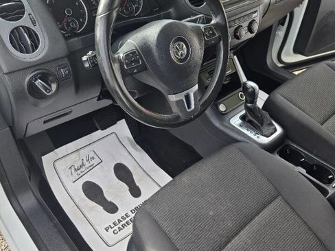 Used 2017 Volkswagen Tiguan Limited w/ Premium Package image 12